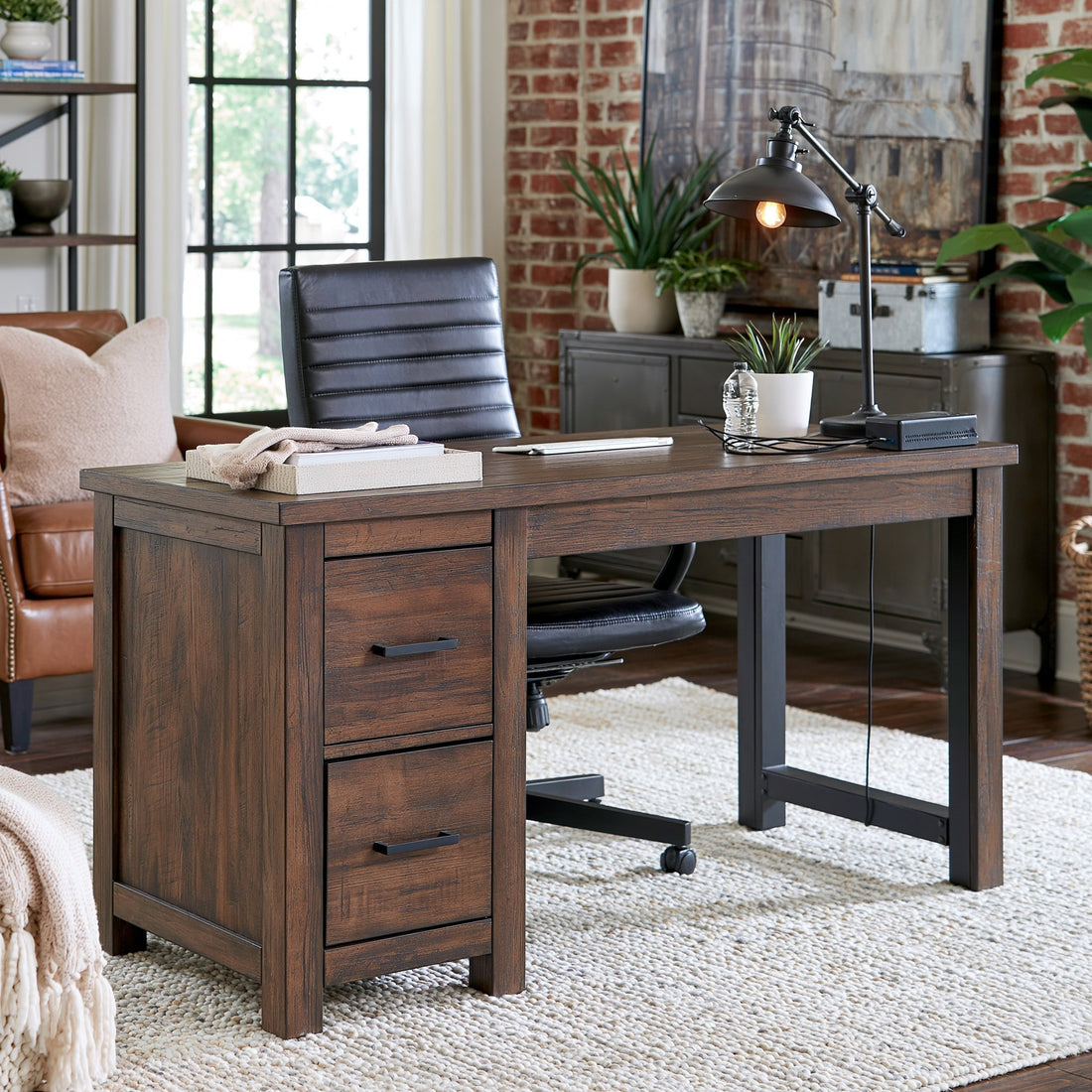 10 Industrial Home Office Decor Ideas