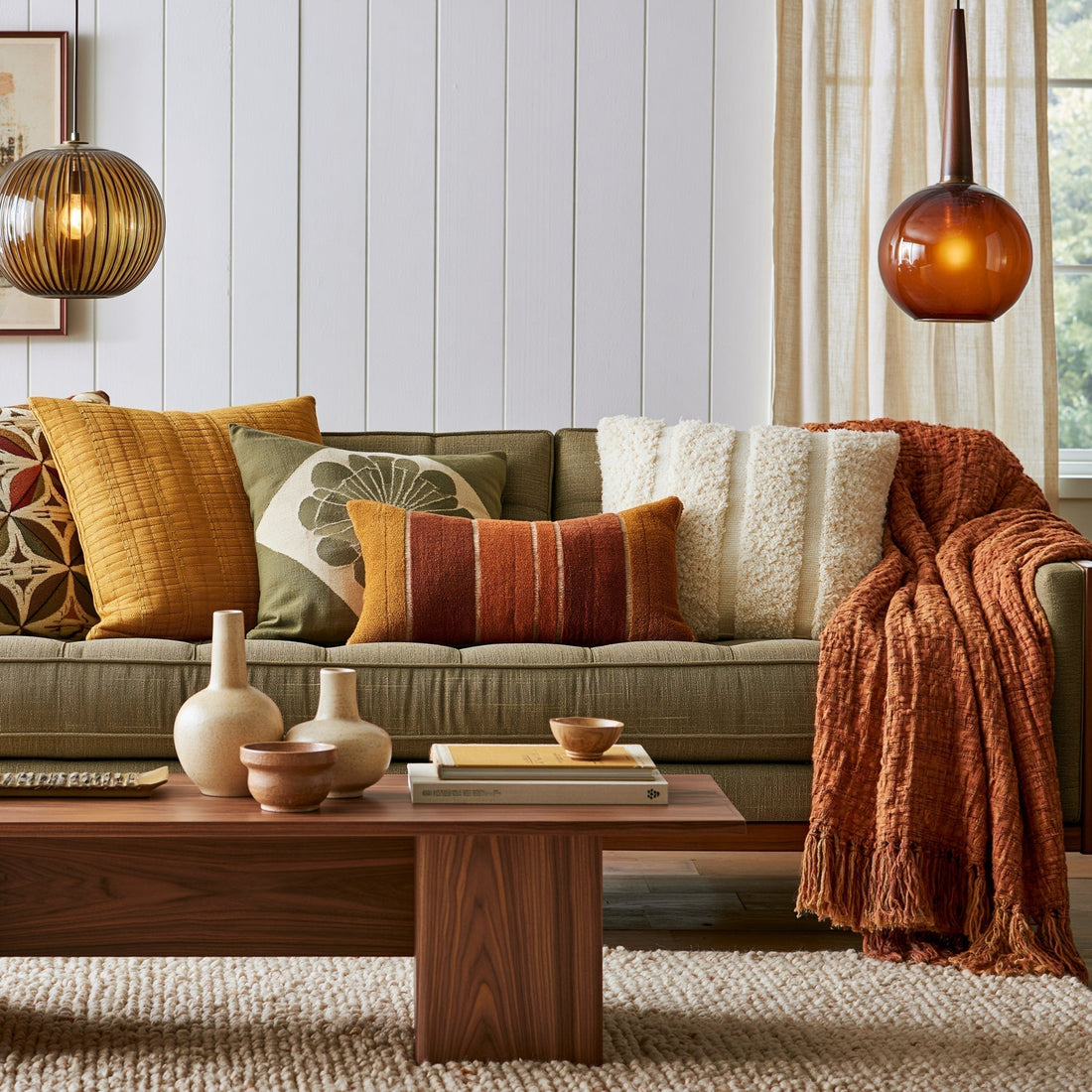 10 Retro Home Decor Ideas: The Room Essentials That Bring Vintage Style Back